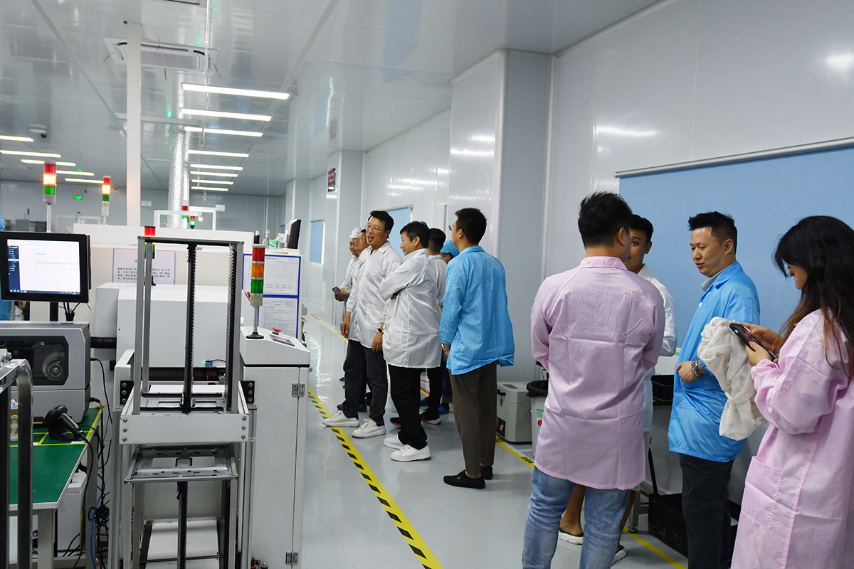長江商學院EMBA精英團隊參訪派勤電子,共話創(chuàng)新發(fā)展! 長江商學院EMBA精英團隊參訪派勤電子,共話創(chuàng)新發(fā)展!